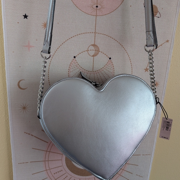 Victoria's Secret Metallic Silver Heart Crossbody Bag - Picture 5 of 5
